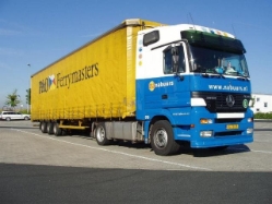 MB-Actros-1840-nabuurs-(Holz)-0104-1[1]